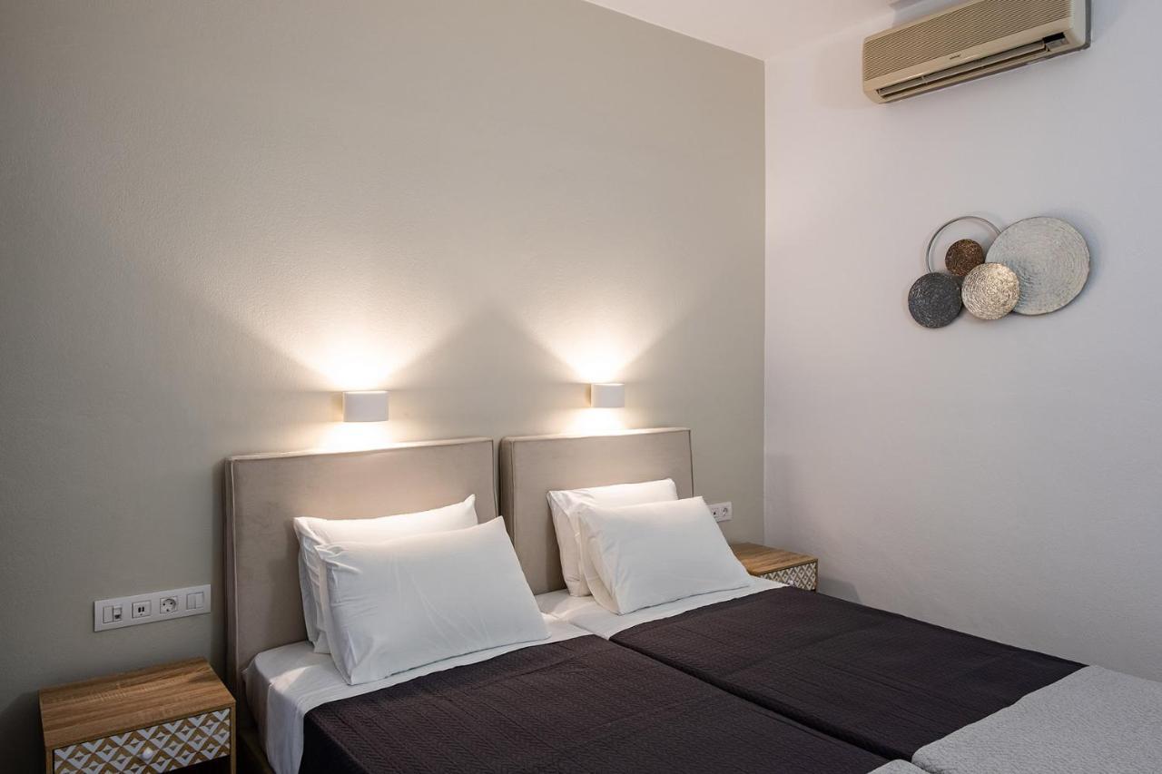 Dilion Hotel Parikia  Bagian luar foto
