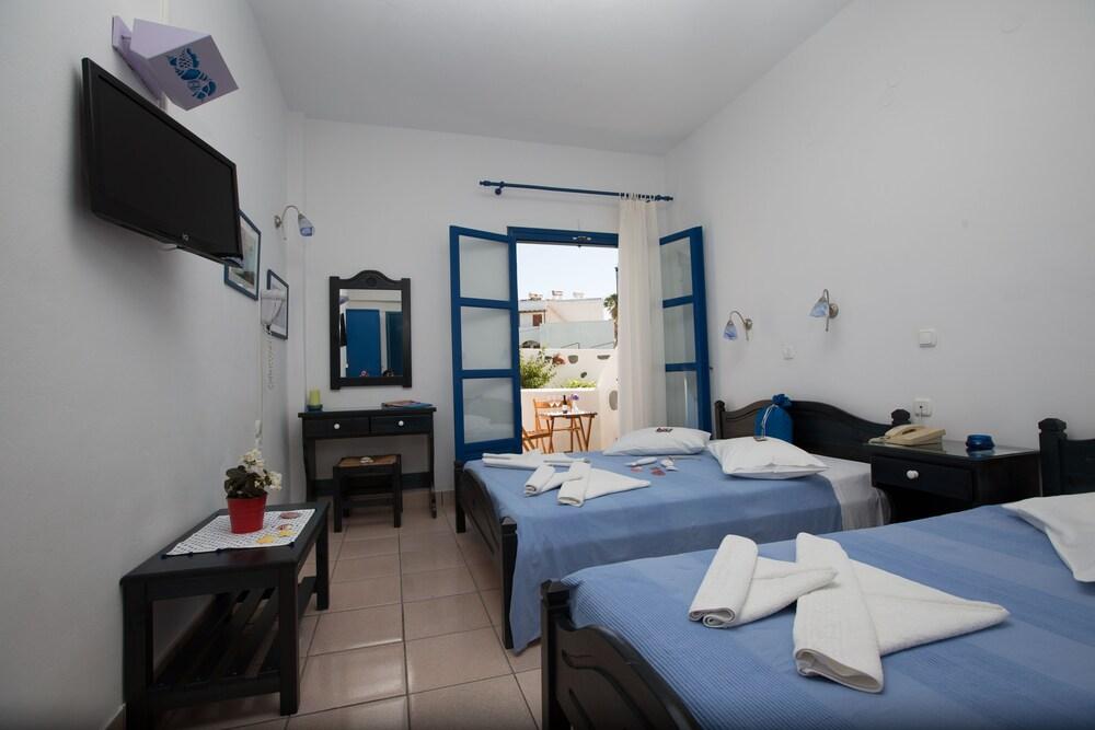 Dilion Hotel Parikia  Bagian luar foto