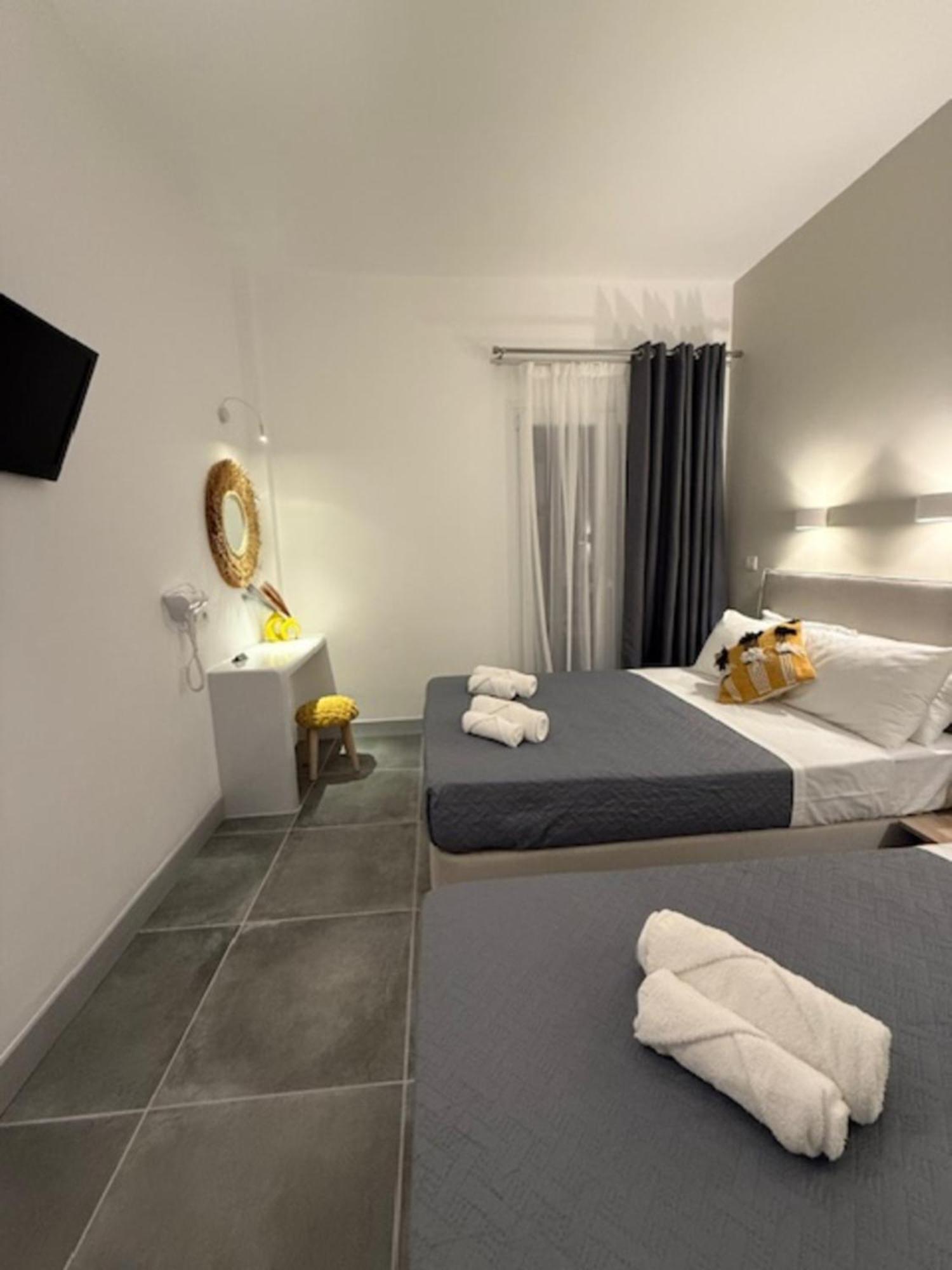 Dilion Hotel Parikia  Bagian luar foto